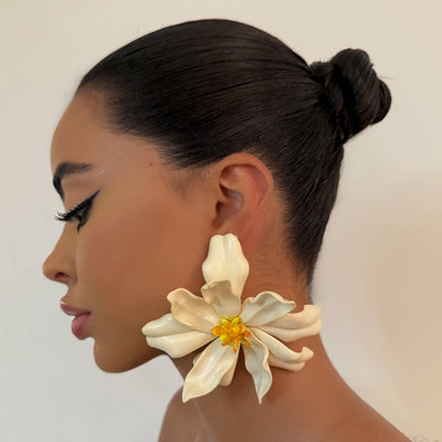 The White Acrylic Floral Earrings - BERNA PECI JEWELRY