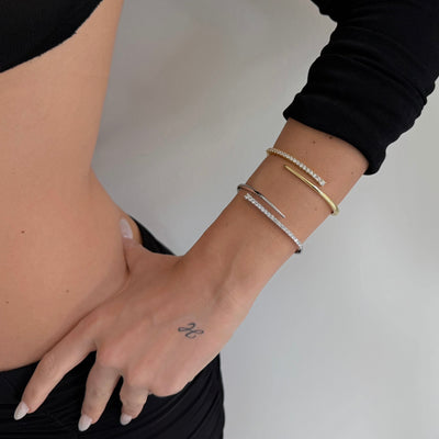 The Half Crystal Clasp Cuff