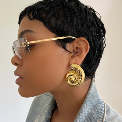 The Gold Seashell Earring - BERNA PECI JEWELRY
