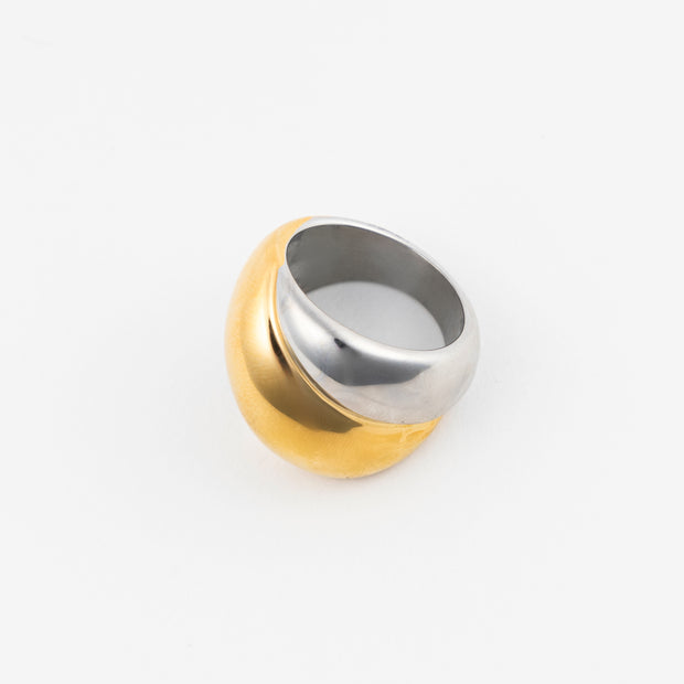 The Two Tone Swirl Ring