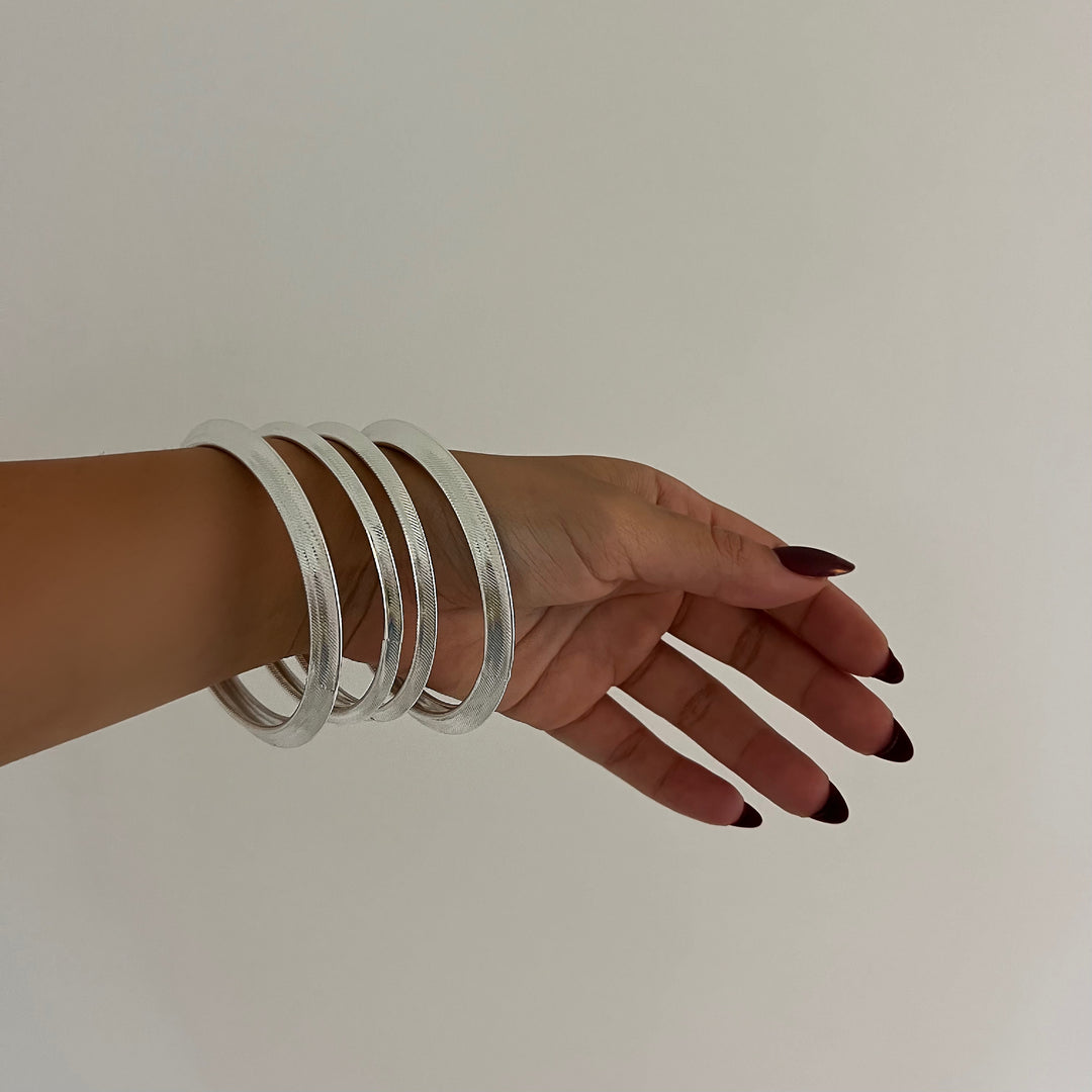 The 4 Silver Set Textured Bangle Set – BP