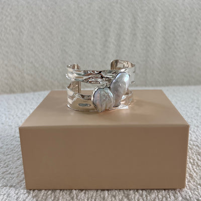 Stripped Seashell Oyster Bangle - BERNA PECI JEWELRY